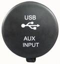Suya dayanıklı kapaklı marin USB ve AUX panel soketi.