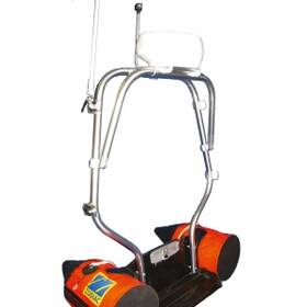 Kıça montajlı ekipman platformlu marine roll bar.