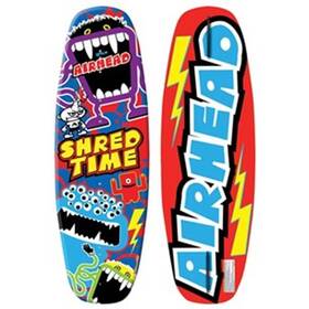 Airhead Shred Time 124 cm, 60 kg'a kadar kullanıcılar için tasarlanmış, 39 cm eninde çift finli tekne arkası wakeboard tahtasıdır.